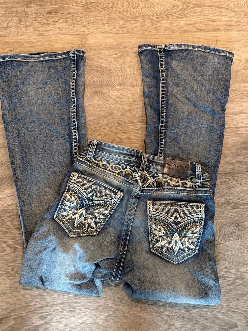 Evolve Denim New York Aztec Embellished Bootcut Jeans size 7 western cowgirl